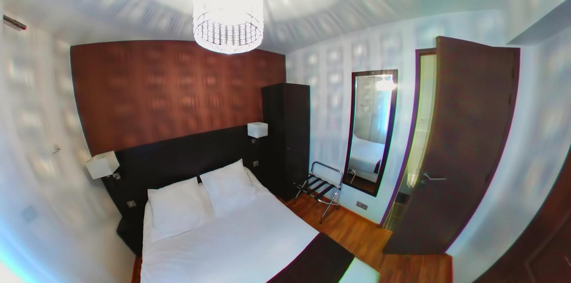 Hotel Au Bon Coin Cloyes-sur-le-Loir Экстерьер фото